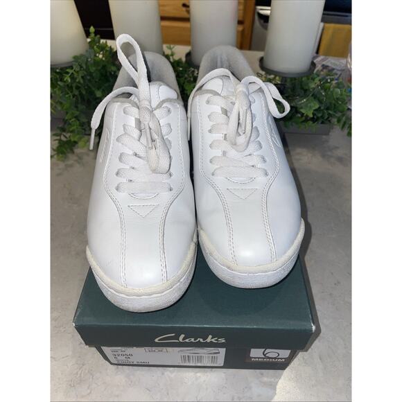 Clark Cindy Smu Style Craft Leather Women’s White Tie Walking Shoes Size 6 HTF - Picture 1 of 9